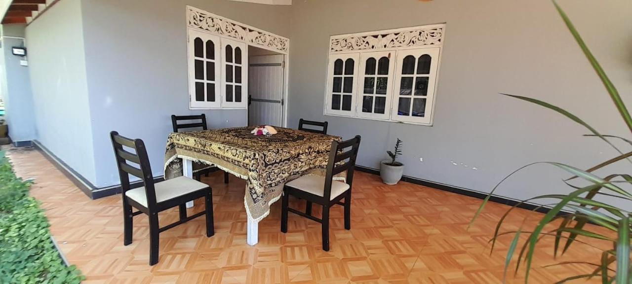 Tehan Homestay Dikwella Sur Habitación foto